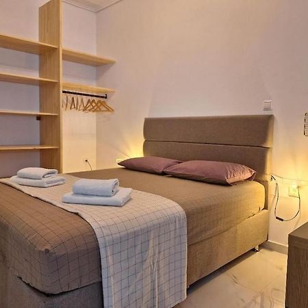 Carlito'S Apartment 2 Next To Metro Station Athena Bagian luar foto