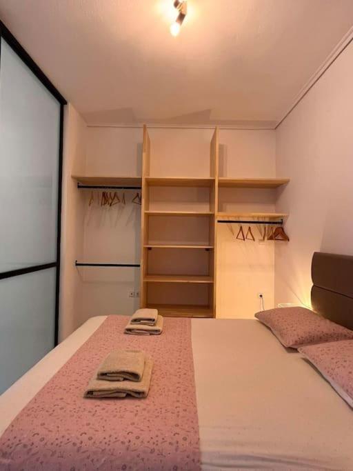 Carlito'S Apartment 2 Next To Metro Station Athena Bagian luar foto