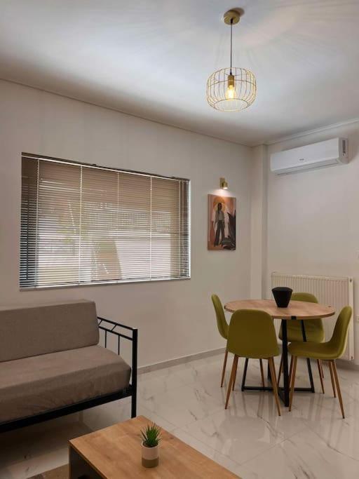 Carlito'S Apartment 2 Next To Metro Station Athena Bagian luar foto