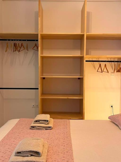 Carlito'S Apartment 2 Next To Metro Station Athena Bagian luar foto